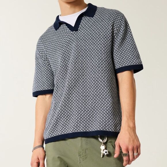 NWT Hollister Boxy Short-Sleeve Geometric Sweater Polo Shirt Size M - Picture 1 of 9